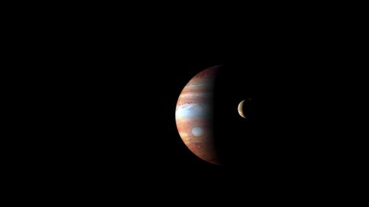 Io和木星高清壁纸